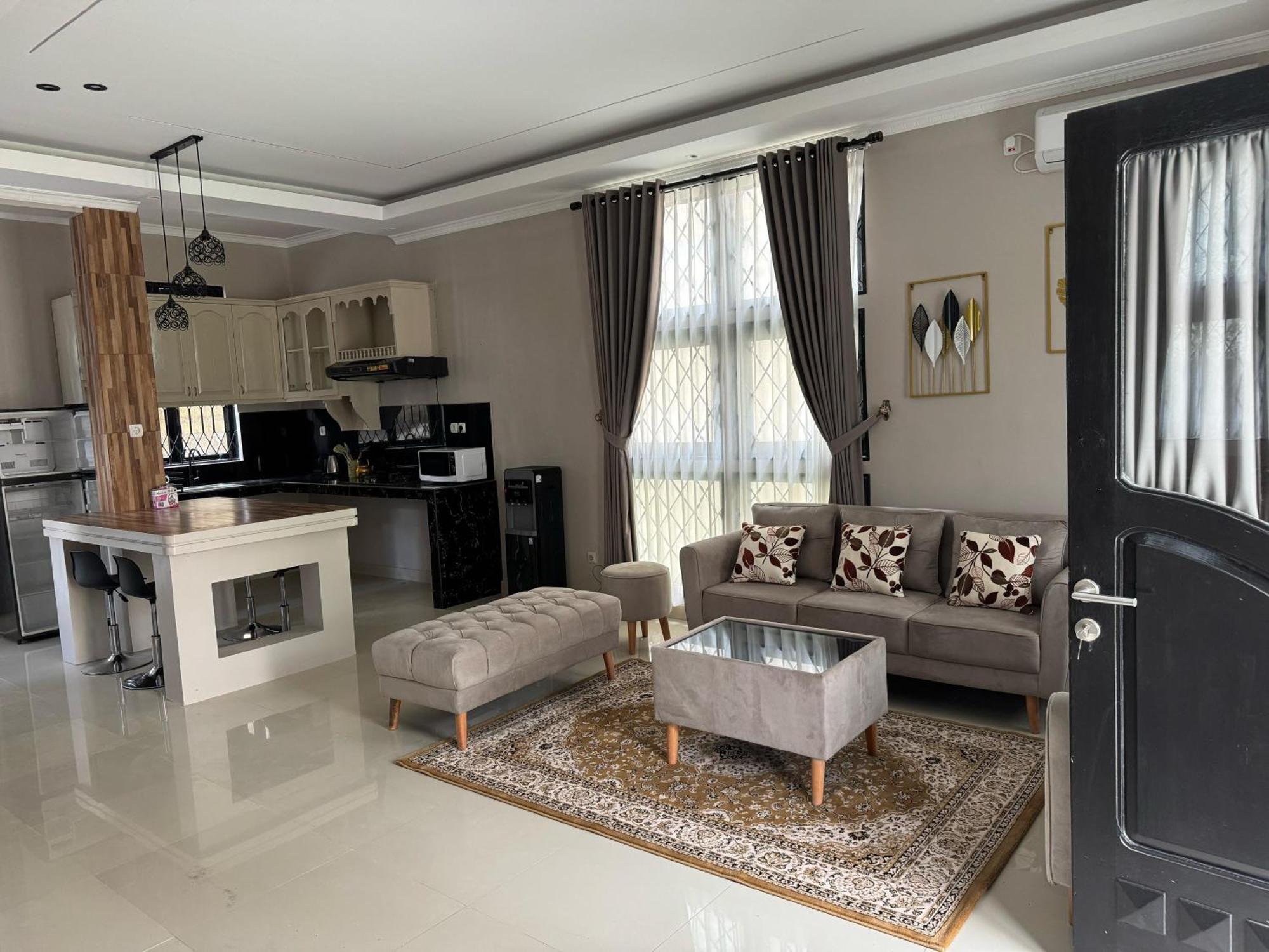 Eton Asia Villas-Kota Bunga Puncak Exterior photo